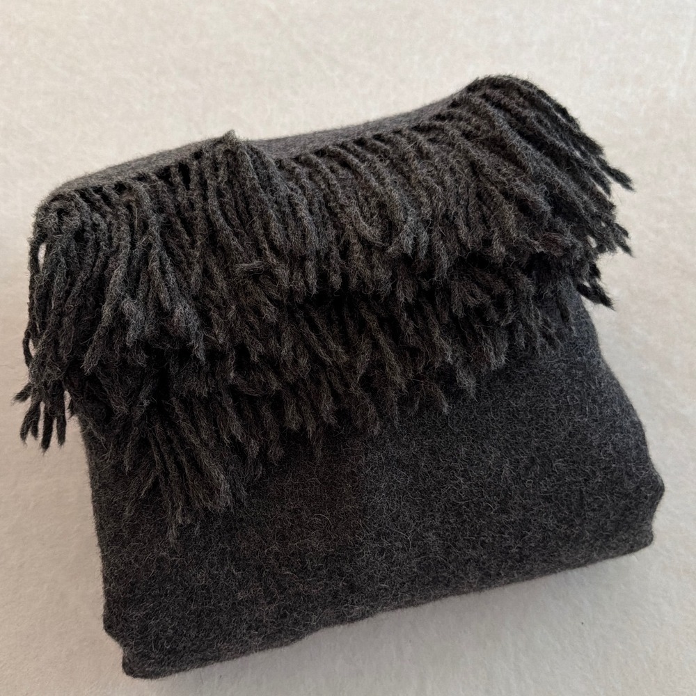 KUNA 100% Baby Alpaca Wool Throw Blanket Scarf Charcoal Grey Hand Finished Peru
